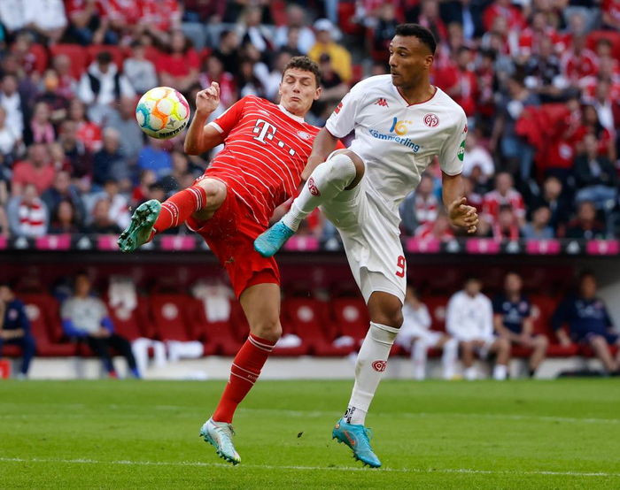 多特蒙德横扫摩洛哥，格纳布里统治全场