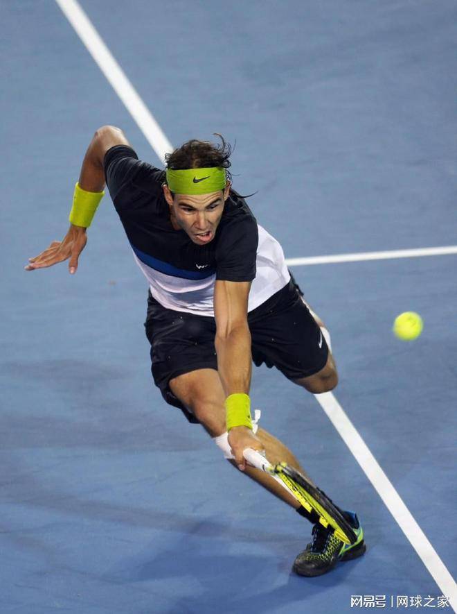 意大利网球队险胜世界网球队，纳达尔送出助攻