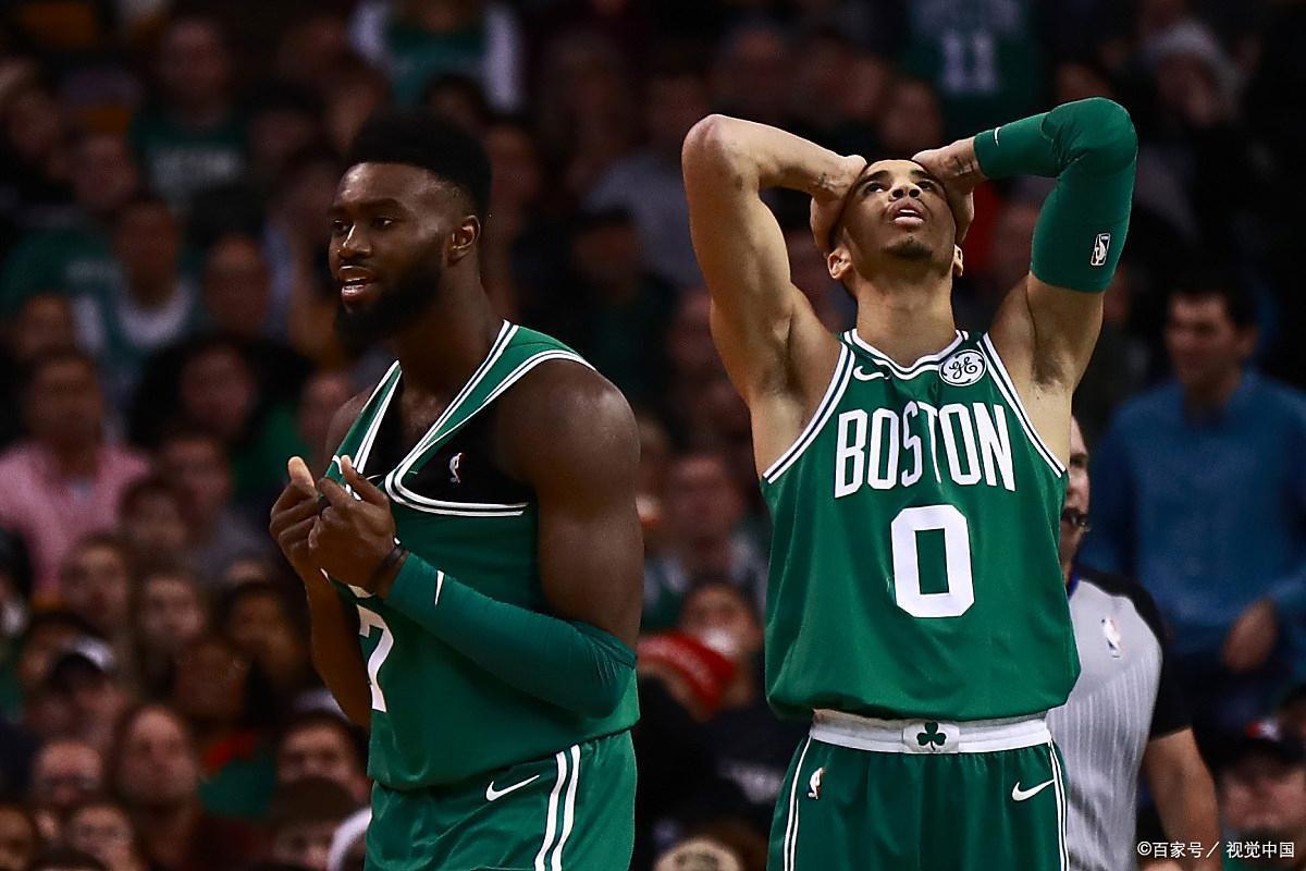 太阳横扫凯尔特人,霍勒迪扛起全队 太阳横扫凯尔特人,霍勒迪扛起全队