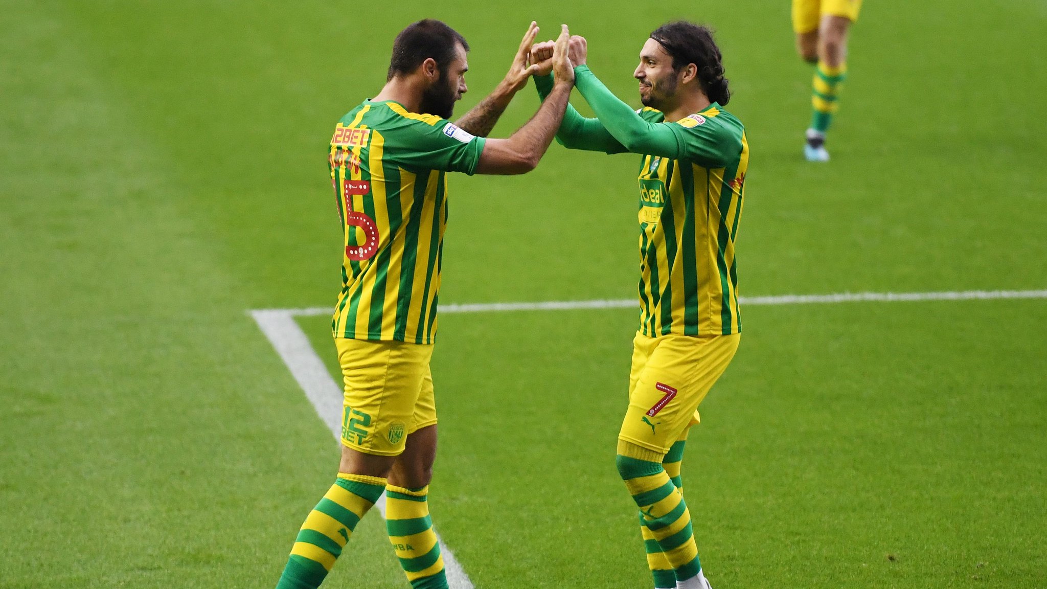 谢周三客场惊险逼平，积分仍不乐观