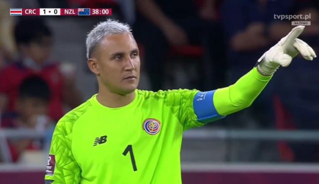 新西兰队与对手展开生死战