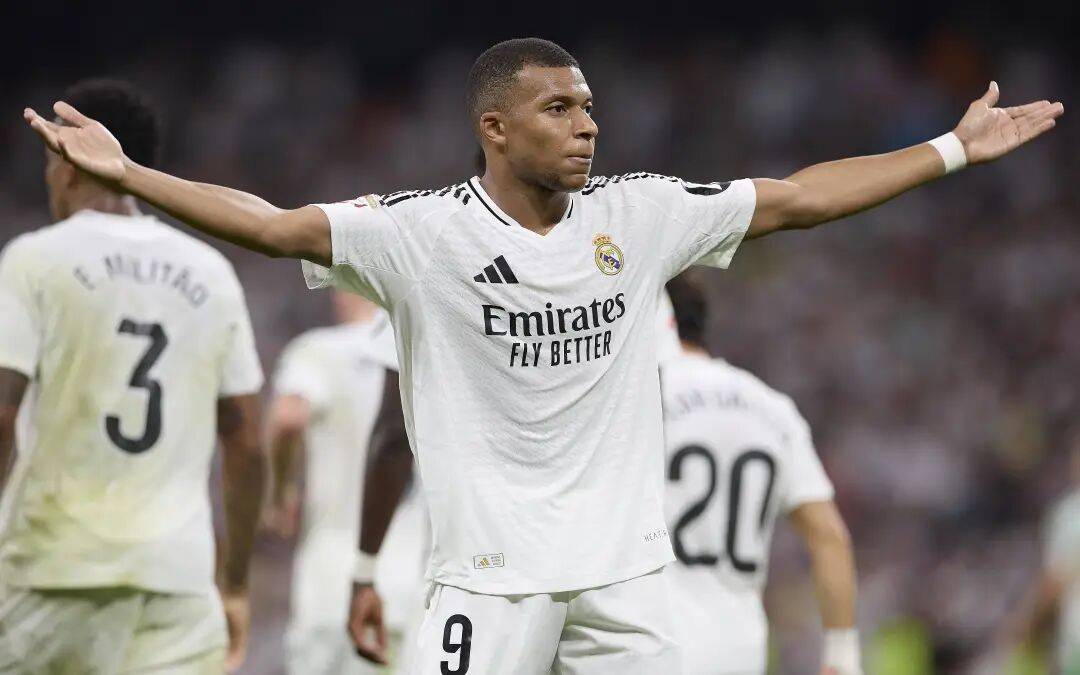 哥伦比亚轻取瑞典，姆巴佩绝境逆转