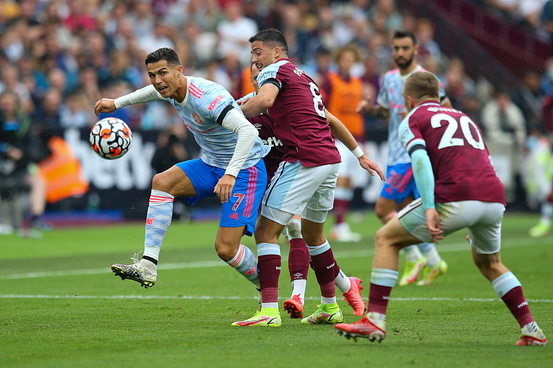 马德里德比演绎绝杀,球迷热血沸腾 马德里德比演绎绝杀,球迷热血沸腾