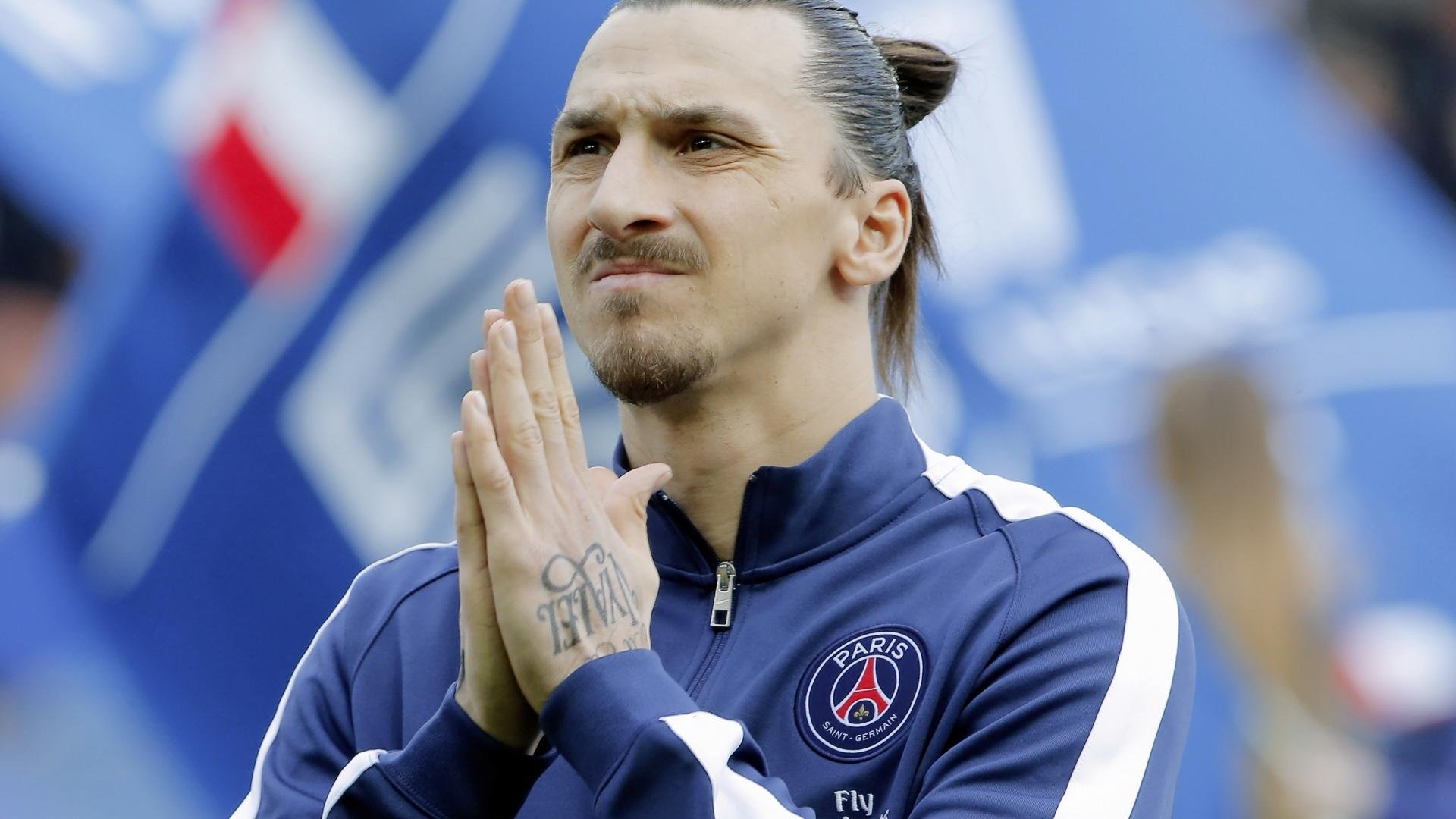 当C罗身披巴西黄衫,一场时空错位的世界杯寓言